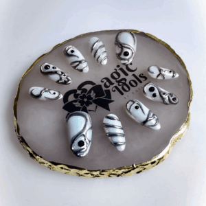 Press On Nails - It's what I'm the best at